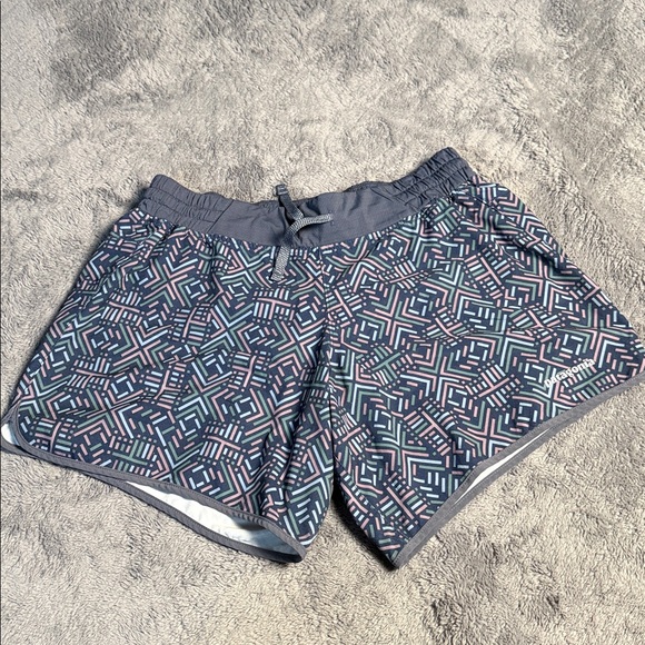 Patagonia Nine Trails 6” Shorts Size Small Star Dash Classic Navy 57630 - Picture 2 of 12